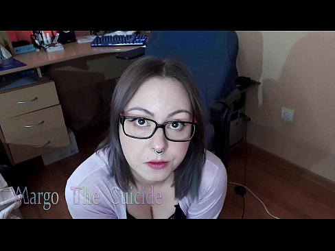 ❤️ 안경을 쓴 섹시한 여자가 카메라에 딜도를 빤다. 항문 포르노 우리 ko.sexvideosex.top ❌❤